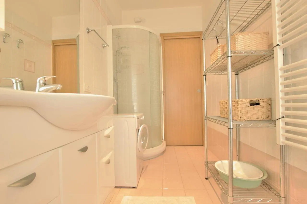 Apartment Shopping Center - Home Immobiliare Lido di Jesolo