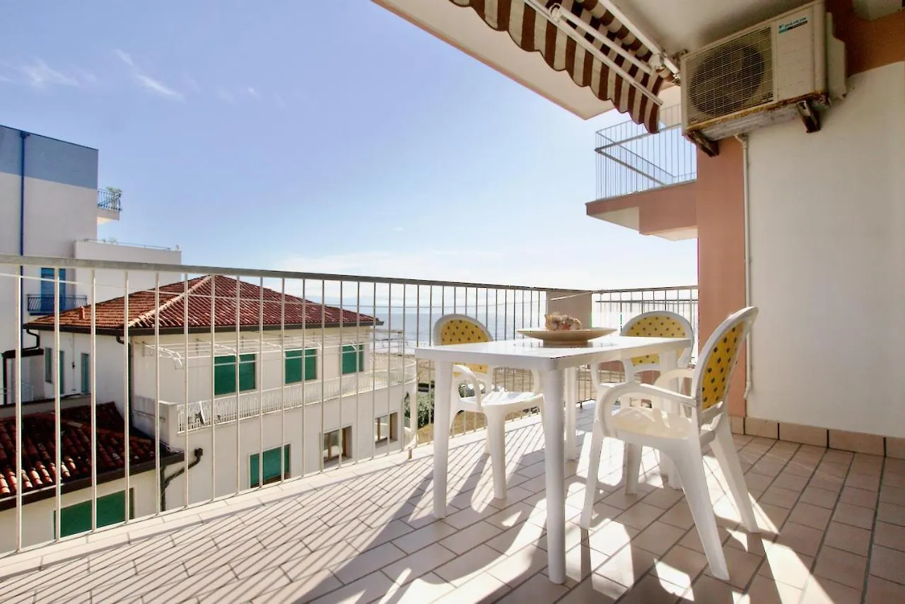 Apartment Shopping Center - Home Immobiliare Lido di Jesolo Italy